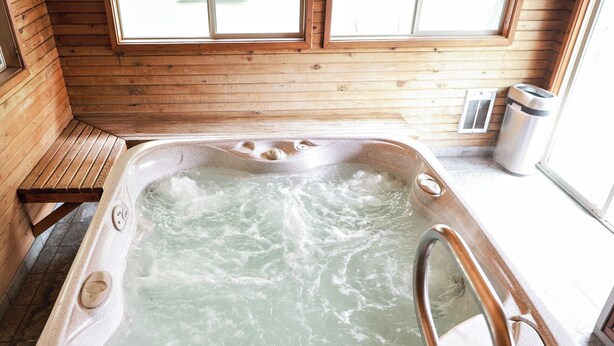 室內 Spa 池