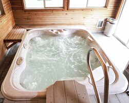Bañera de hidromasaje interior