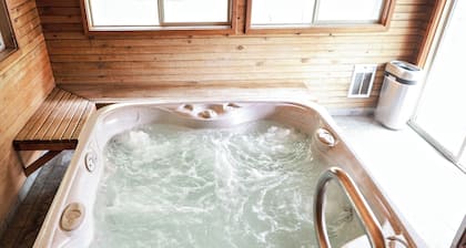 RiverTree Inn & Suites