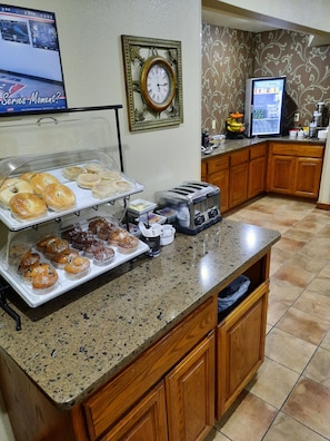 Free daily buffet breakfast