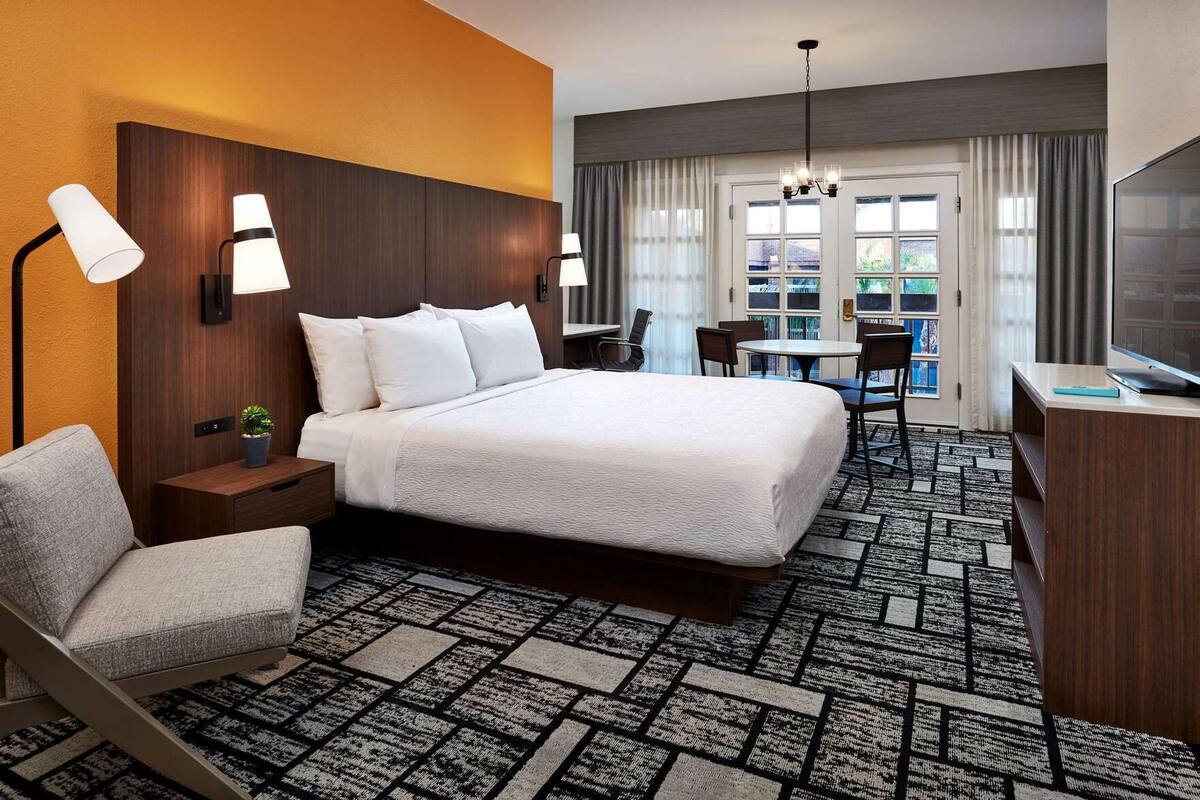 In-room safe, desk, laptop workspace, blackout drapes