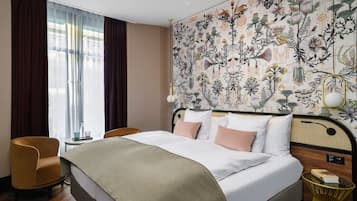 Standard-Zweibettzimmer | Hochwertige Bettwaren, Daunenbettdecken, Select-Comfort-Betten, Minibar