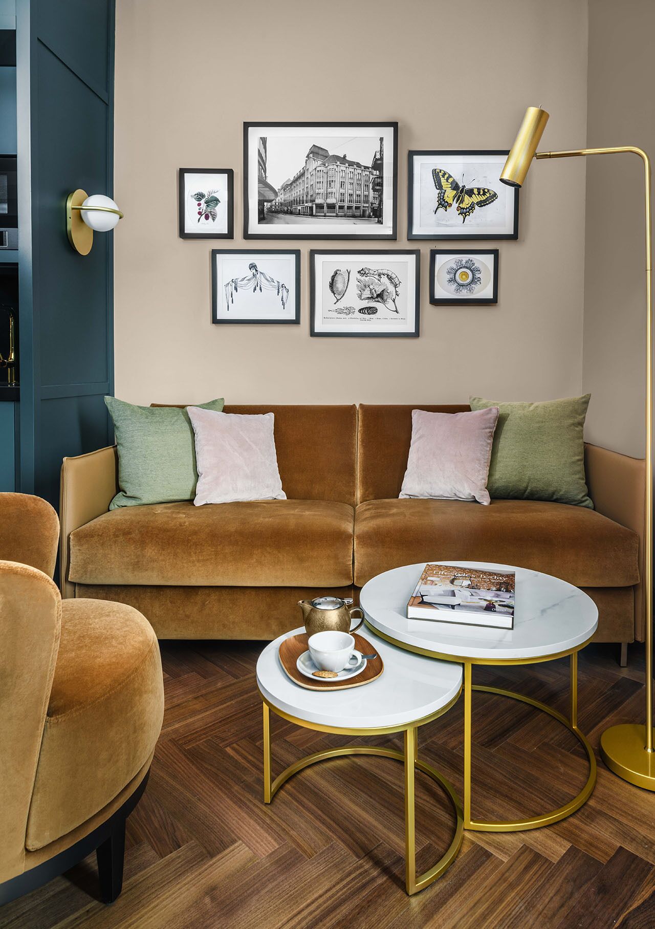 suite | living area | 43-inch smart tv with satellite channels, tv, offices