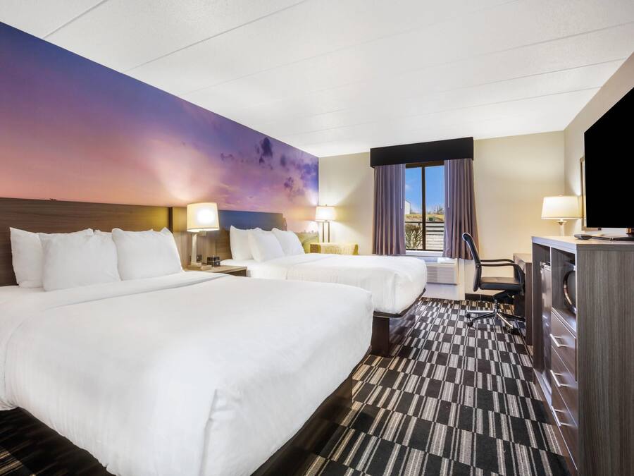 Standard Room, 2 Queen Beds, Non Smoking