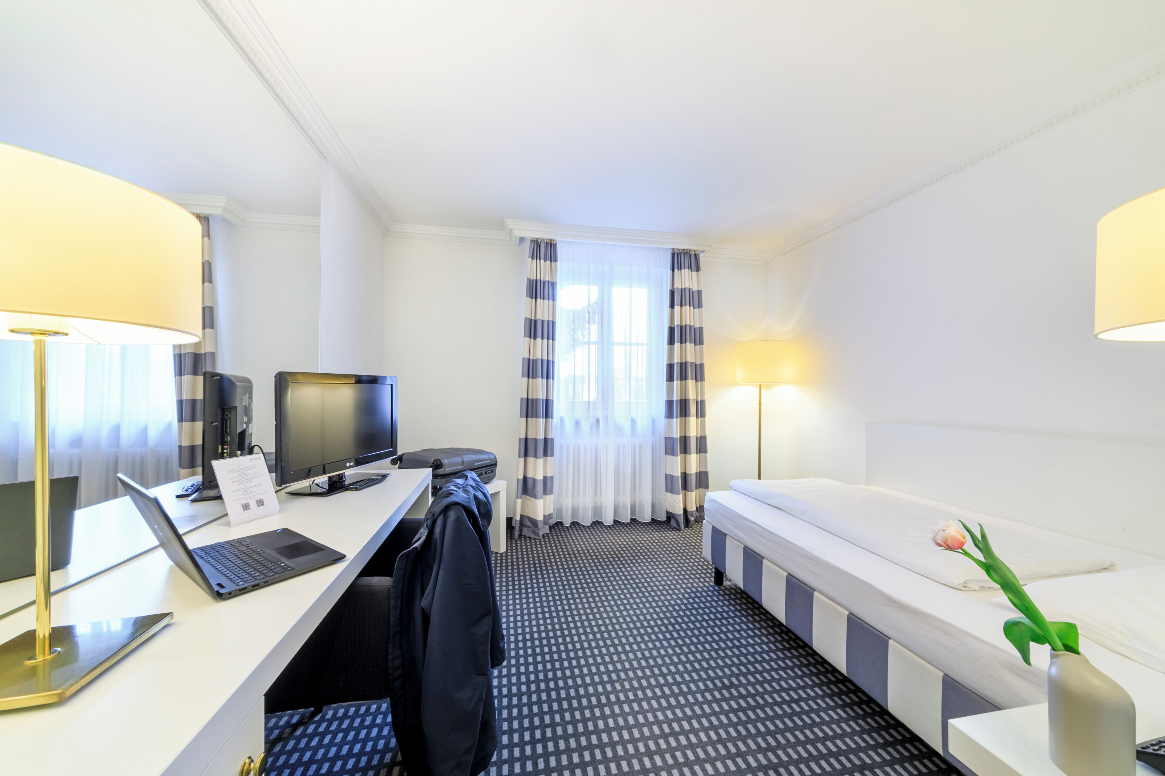 Economy Single Room, 1 Twin Bed | Hypo-allergenic bedding, in-room safe, individually decorated