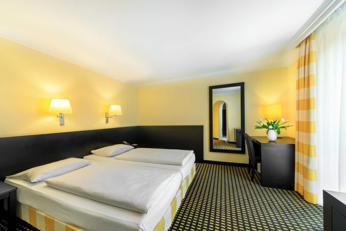 Economy Double Room | Hypo-allergenic bedding, in-room safe, individually decorated