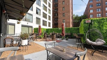 Breakfast, dinner served; Italian cuisine, al fresco dining