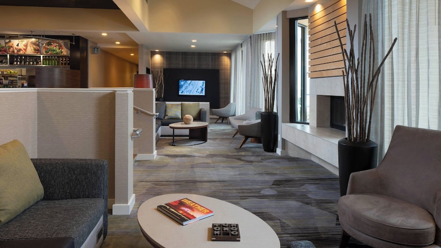 Courtyard by Marriott St Louis Creve Coeur