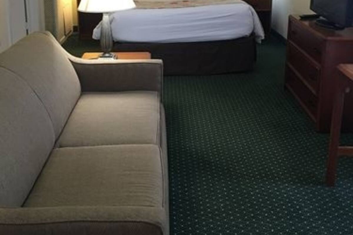 Iron/ironing board, free Internet