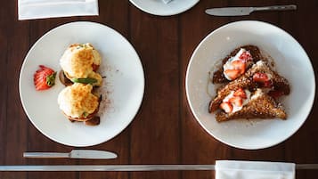 Daily cooked-to-order breakfast for a fee