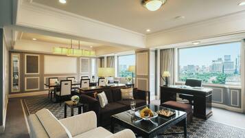 1 Schlafzimmer, hochwertige Bettwaren, Daunenbettdecken, Zimmersafe