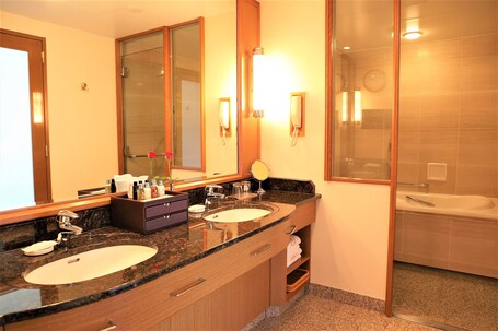 Imperial Hotel, Tokyo - Image 119