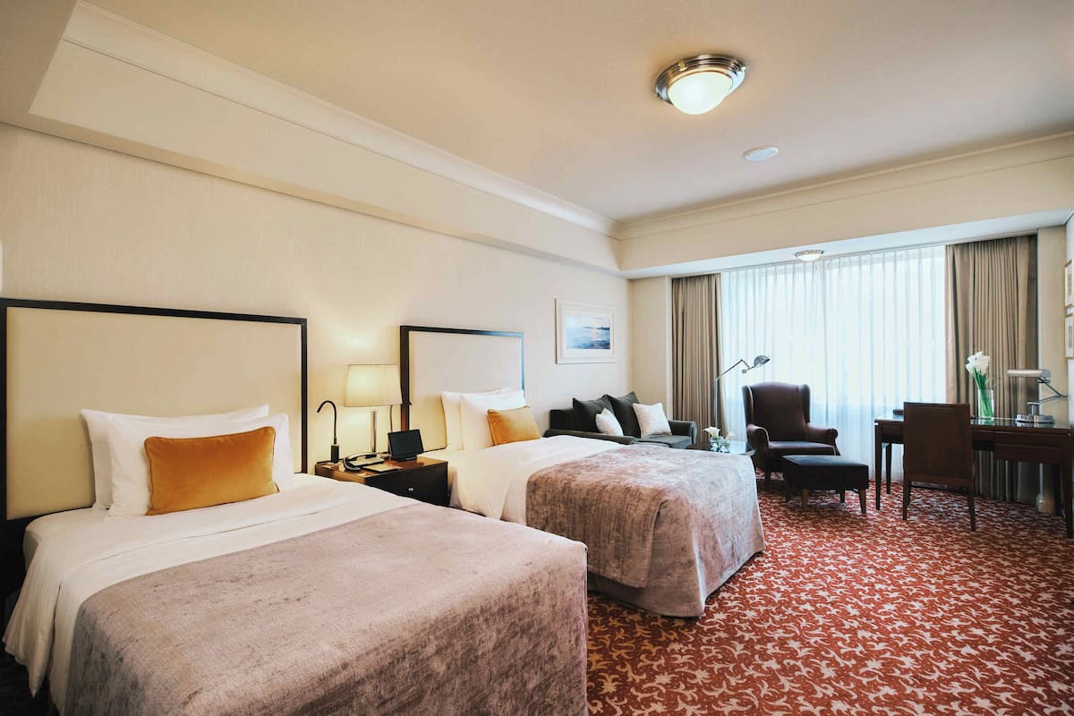 Imperial Floor Deluxe Twin