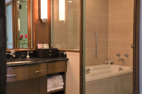 Imperial Hotel, Tokyo - Image 123