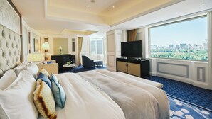 1 ห้องนอน, เครื่องนอนระดับพรีเมียม, ผ้านวมขนเป็ด, มินิบาร์