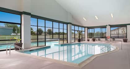 Best Western Parkside Inn