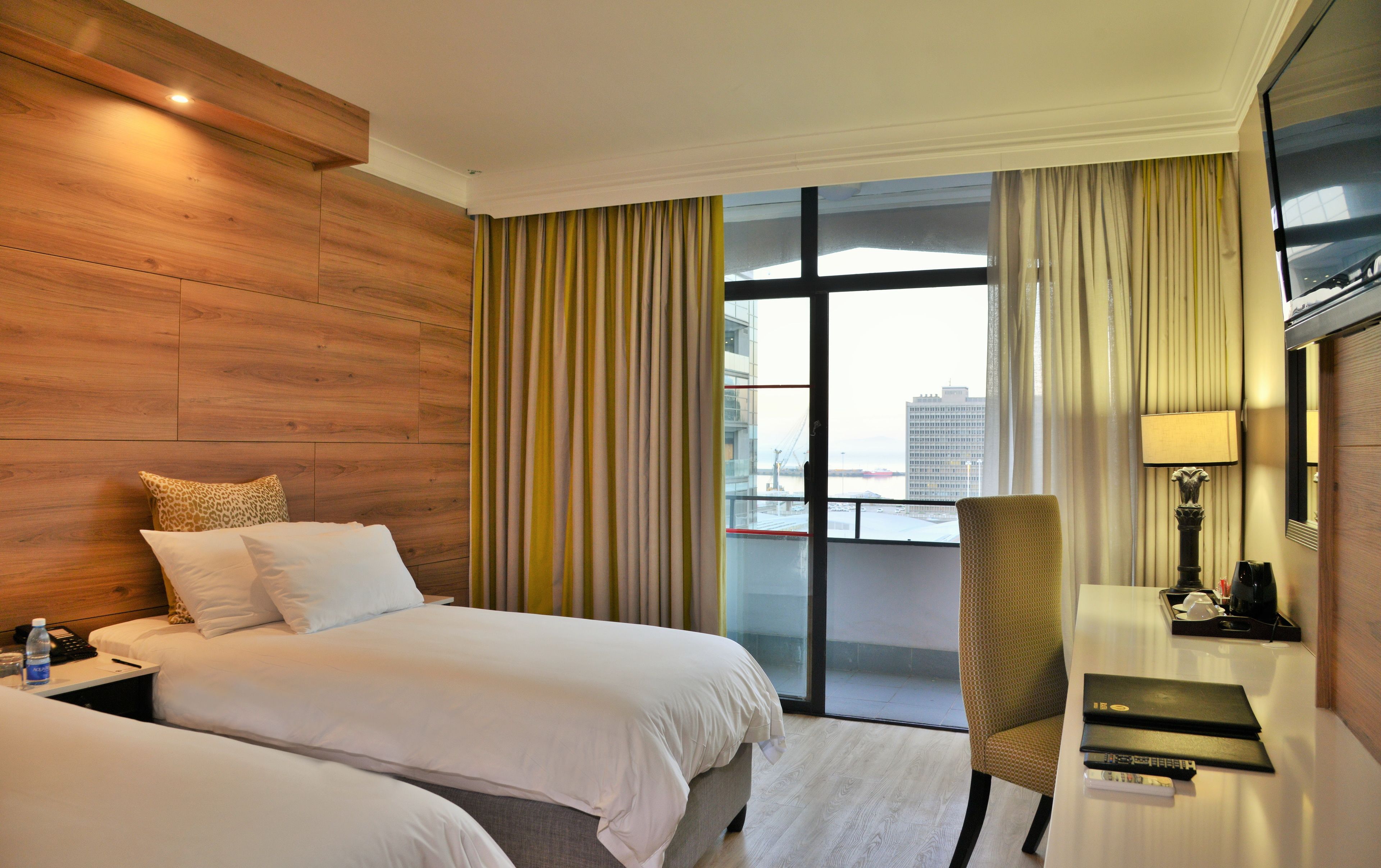 Photo - The Capetonian - Halal