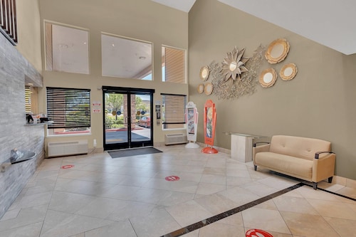 Quality Inn near Six Flags Discovery Kingdom - Napa Valley