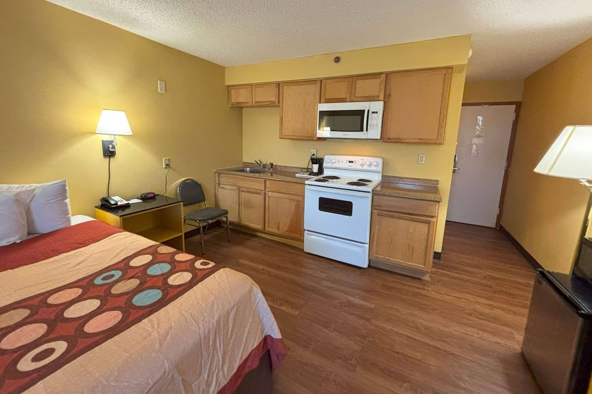 Surmatelas, coffres-forts dans les chambres, bureau