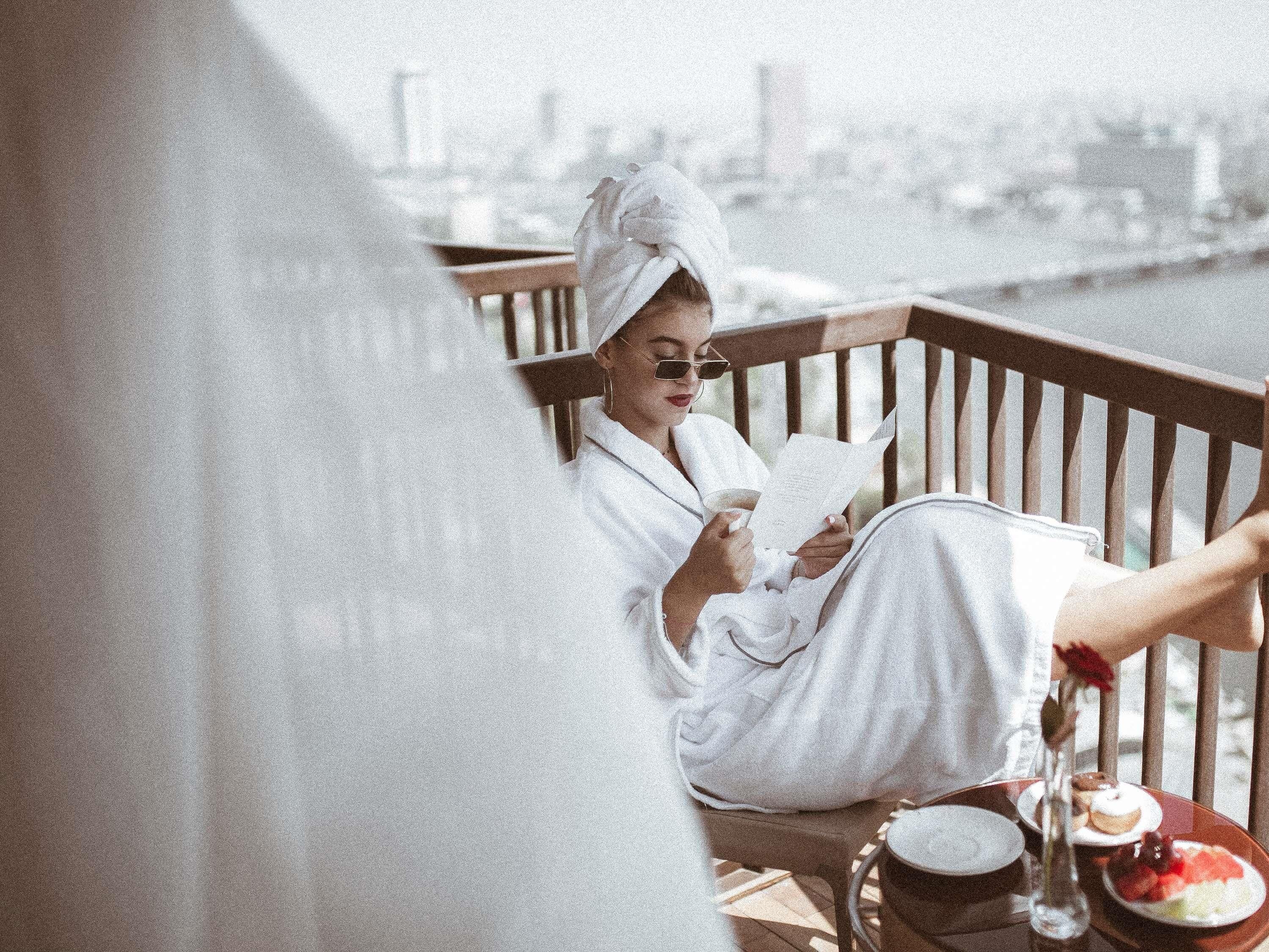 Egyptian cotton sheets, premium bedding, minibar, in-room safe