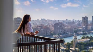 Premium Room, 2 Twin Beds (Partial Nile View) | City view