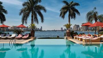 1 bedroom, Egyptian cotton sheets, premium bedding, minibar