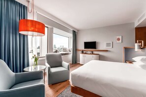 Suite Junior, 1 letto king | Minibar, cassaforte in camera, una scrivania, postazione laptop