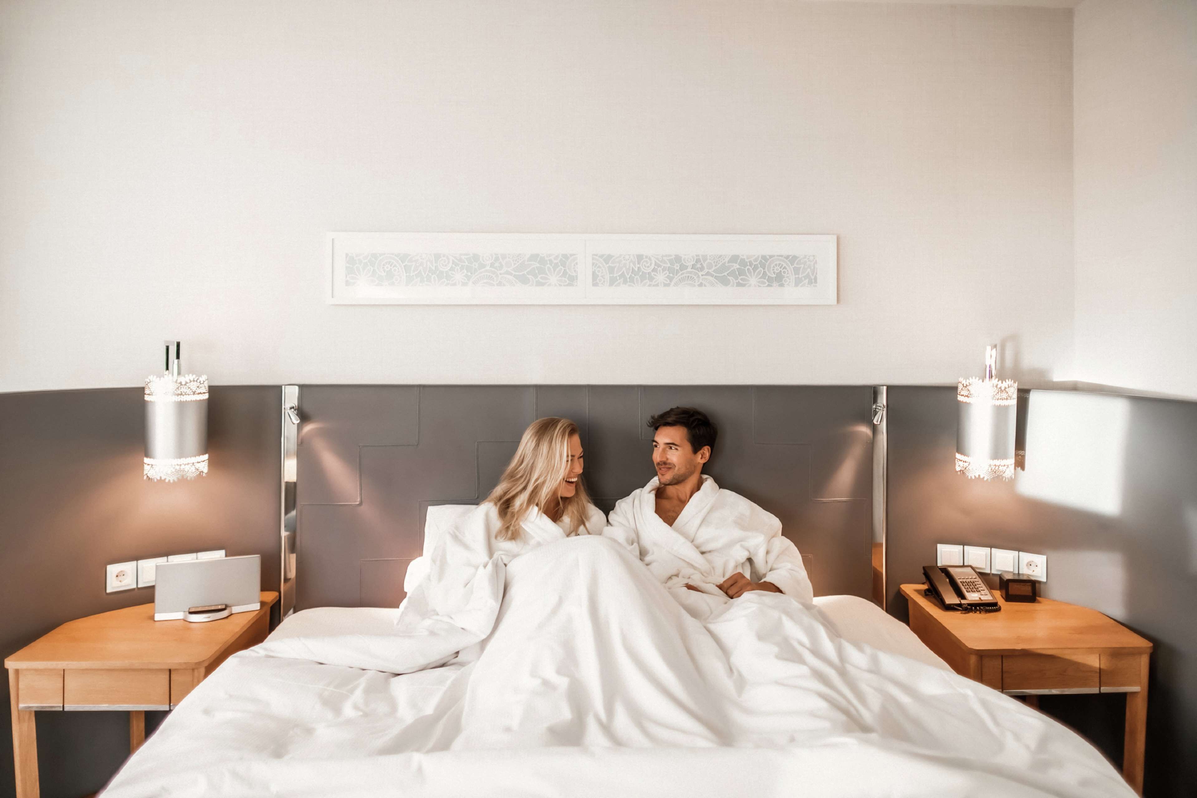 Executive suite, 1 kingsize bed | Een minibar, een kluis op de kamer, een bureau, een laptopwerkplek