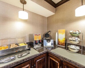 Desayuno continental incluido todos los días 