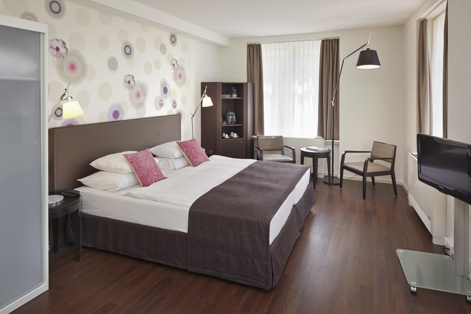 Literie hypoallergénique, couette en duvet d'oie, minibar