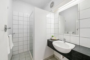 Chambre Deluxe (Queen) | Salle de bain