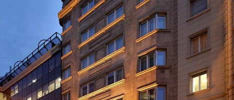 Front of property - evening/night