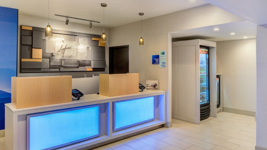 Holiday Inn Express Newberg - Wine Country by IHG