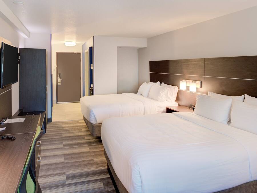 Caja de seguridad en la habitación y escritorio