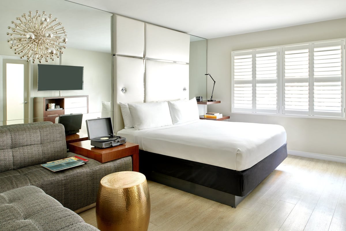 Premium bedding, pillow-top beds, in-room safe, desk