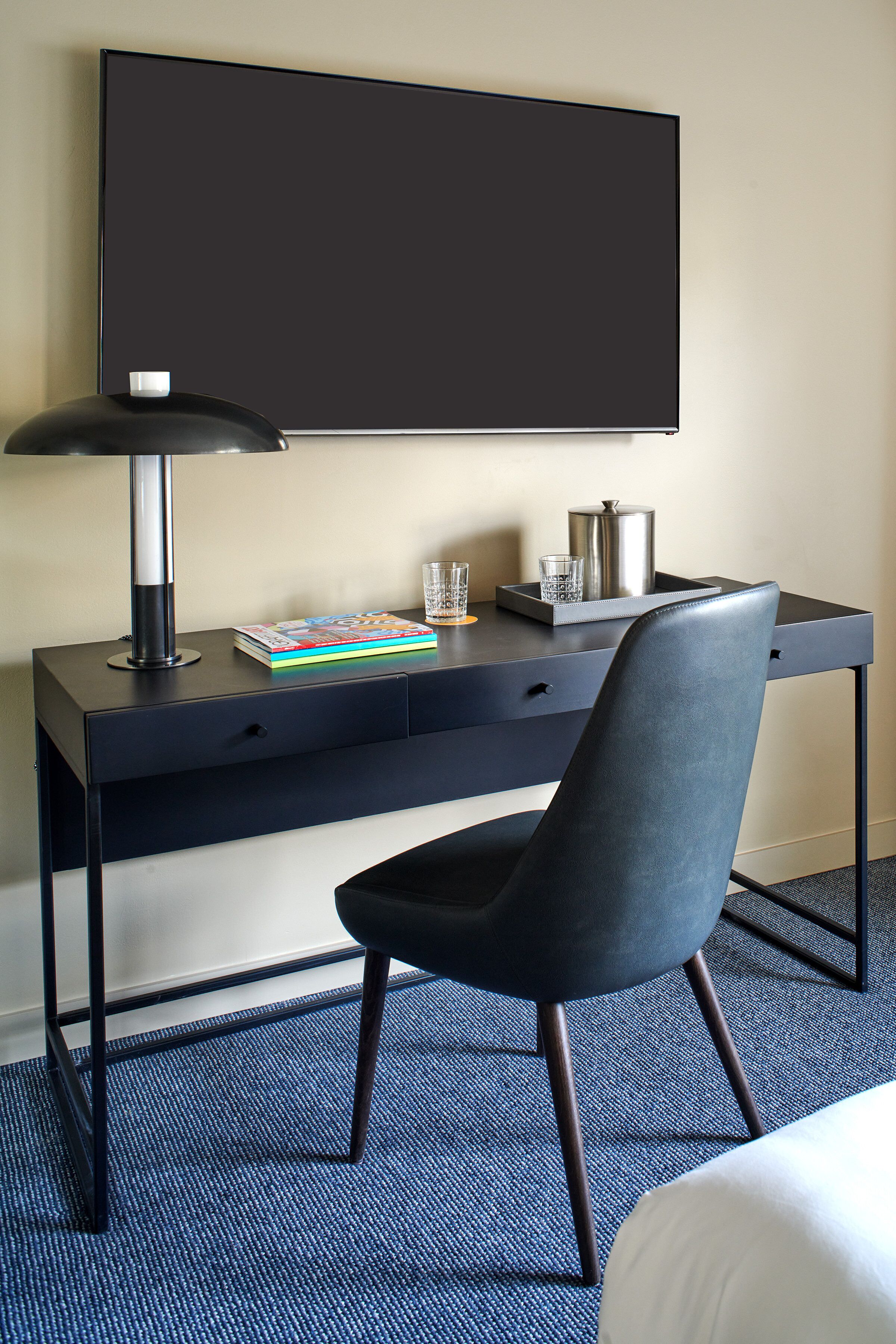 room, 1 king bed (sunset strip king) | premium bedding, pillow-top beds, in-room safe, desk