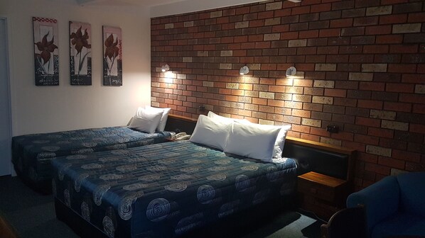 Standard Queen and Single | 1 bedroom, free WiFi