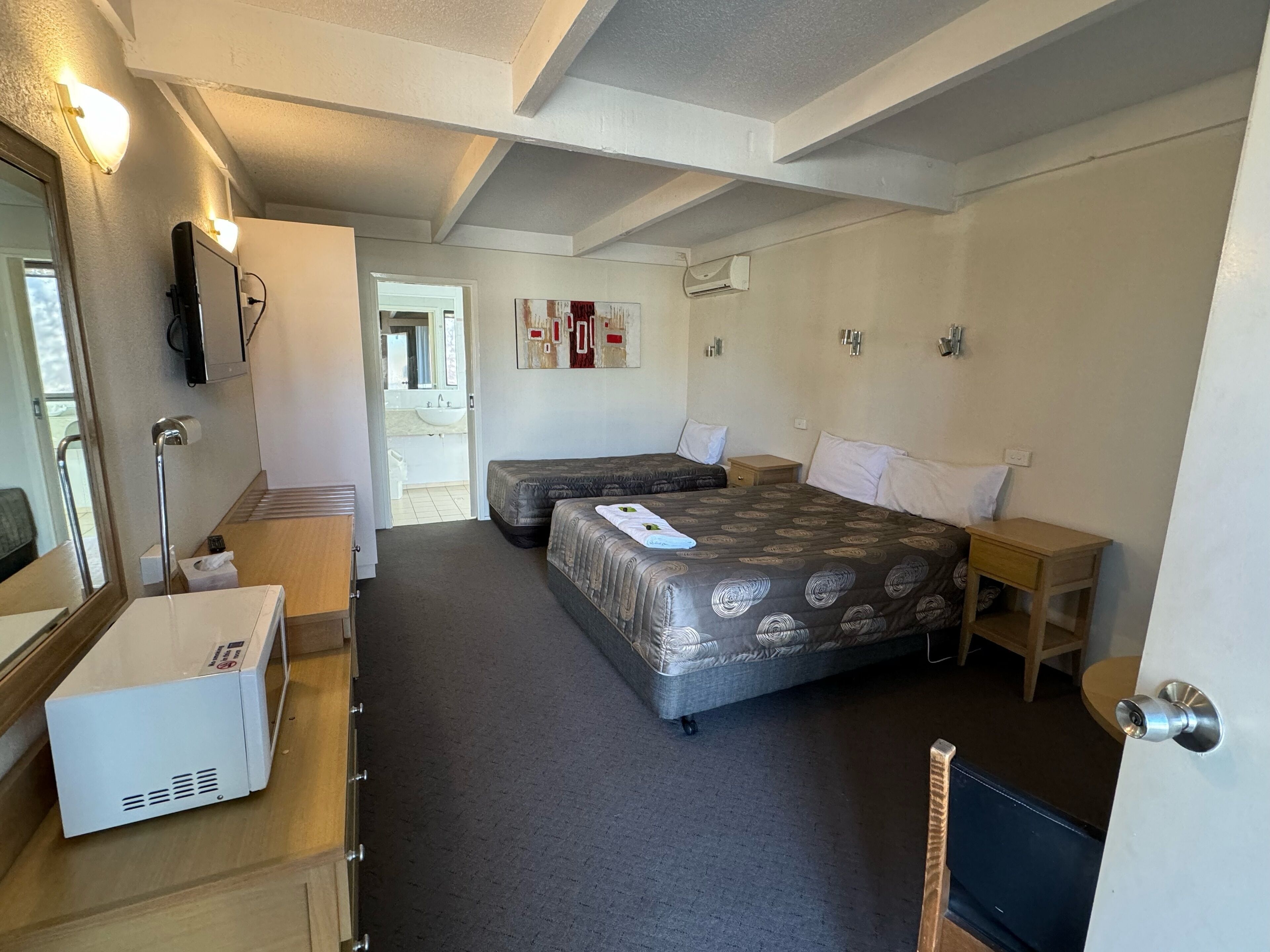 Deluxe-huone (Queen and Single) | Ilmainen Wi-Fi