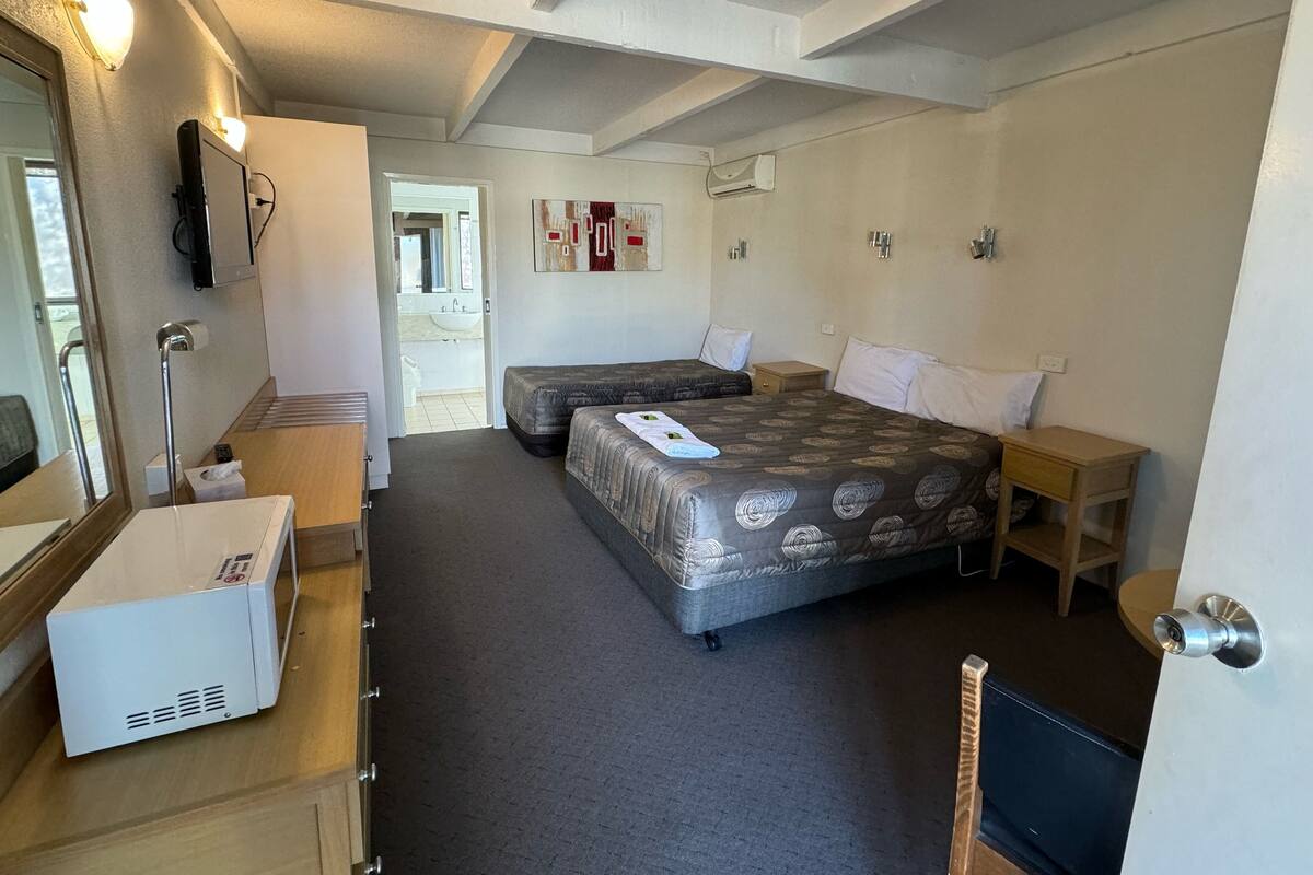 Habitación Deluxe (Queen and Single) | Wifi gratis 
