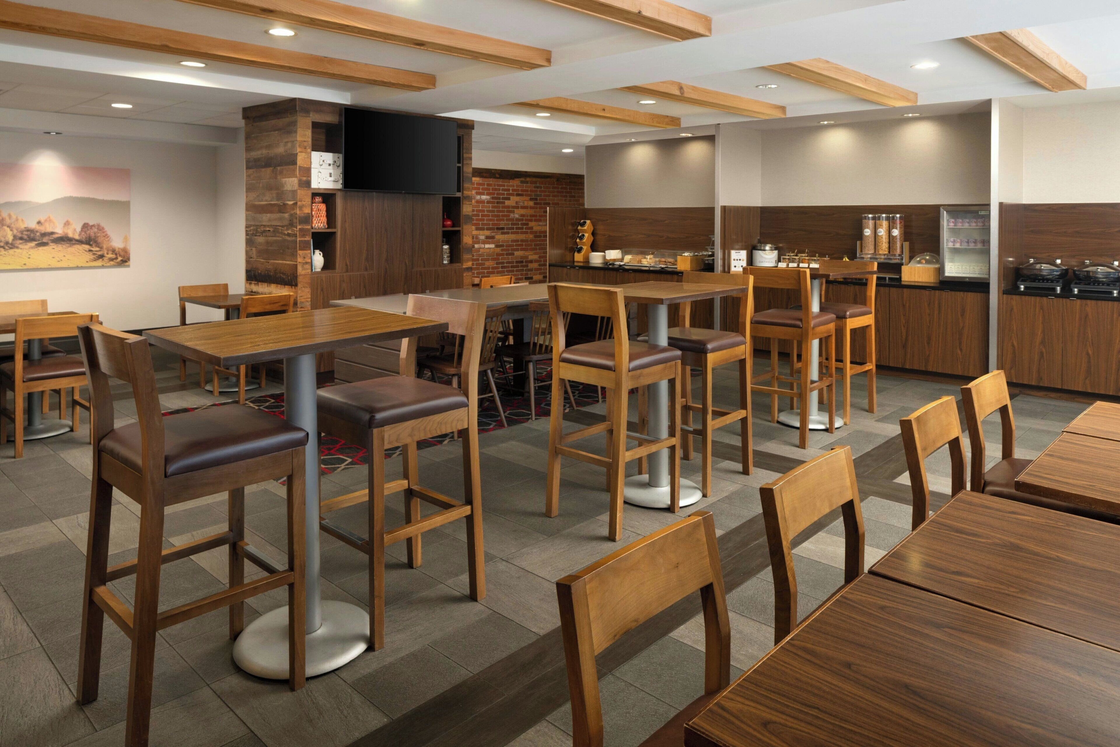 free daily continental breakfast