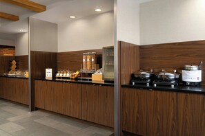 Free daily continental breakfast  - Fairfield by Marriott Inn & Suites Chattanooga (Chattanooga)
