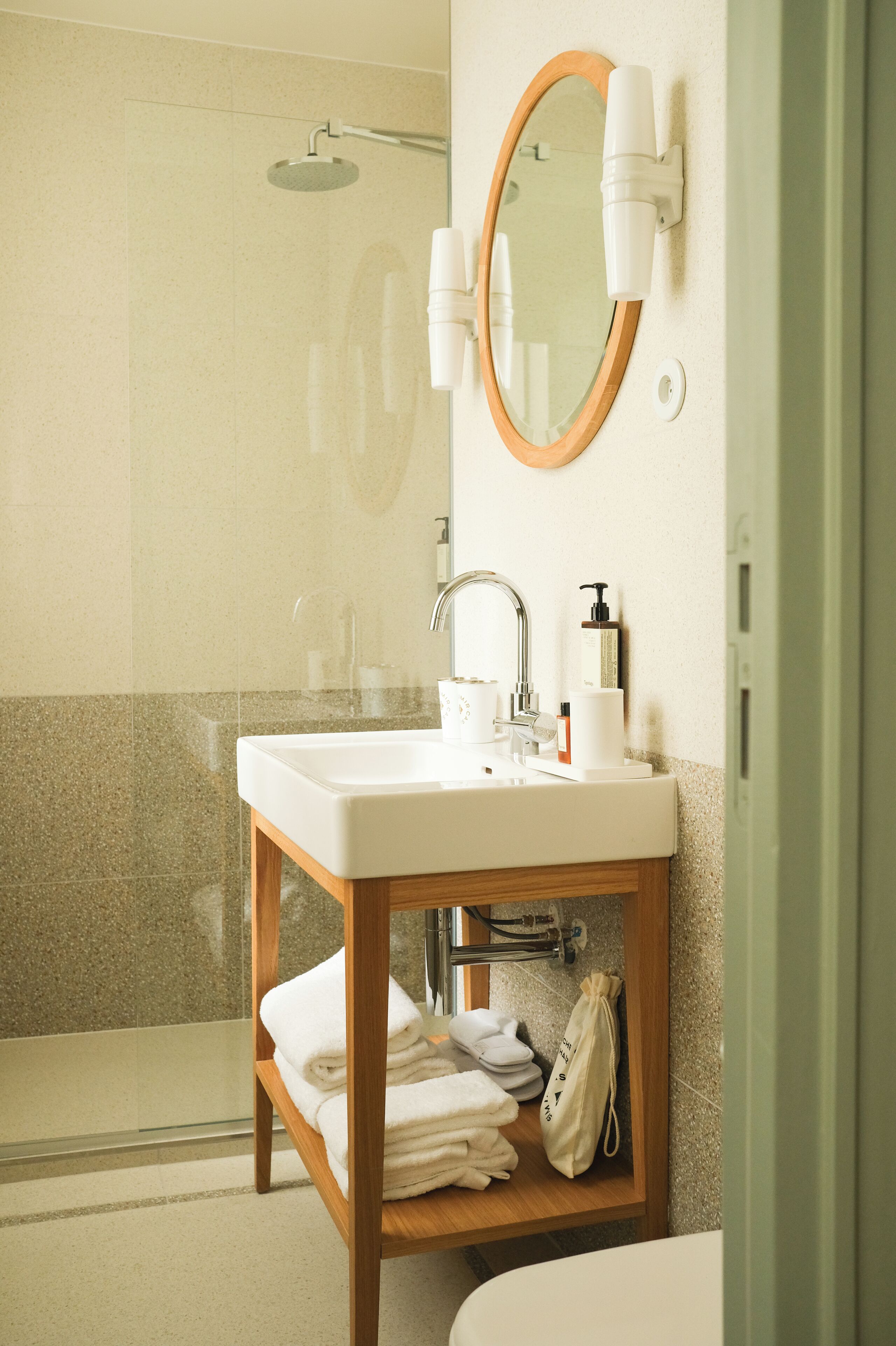 Assecador de cabells i tovalloles 