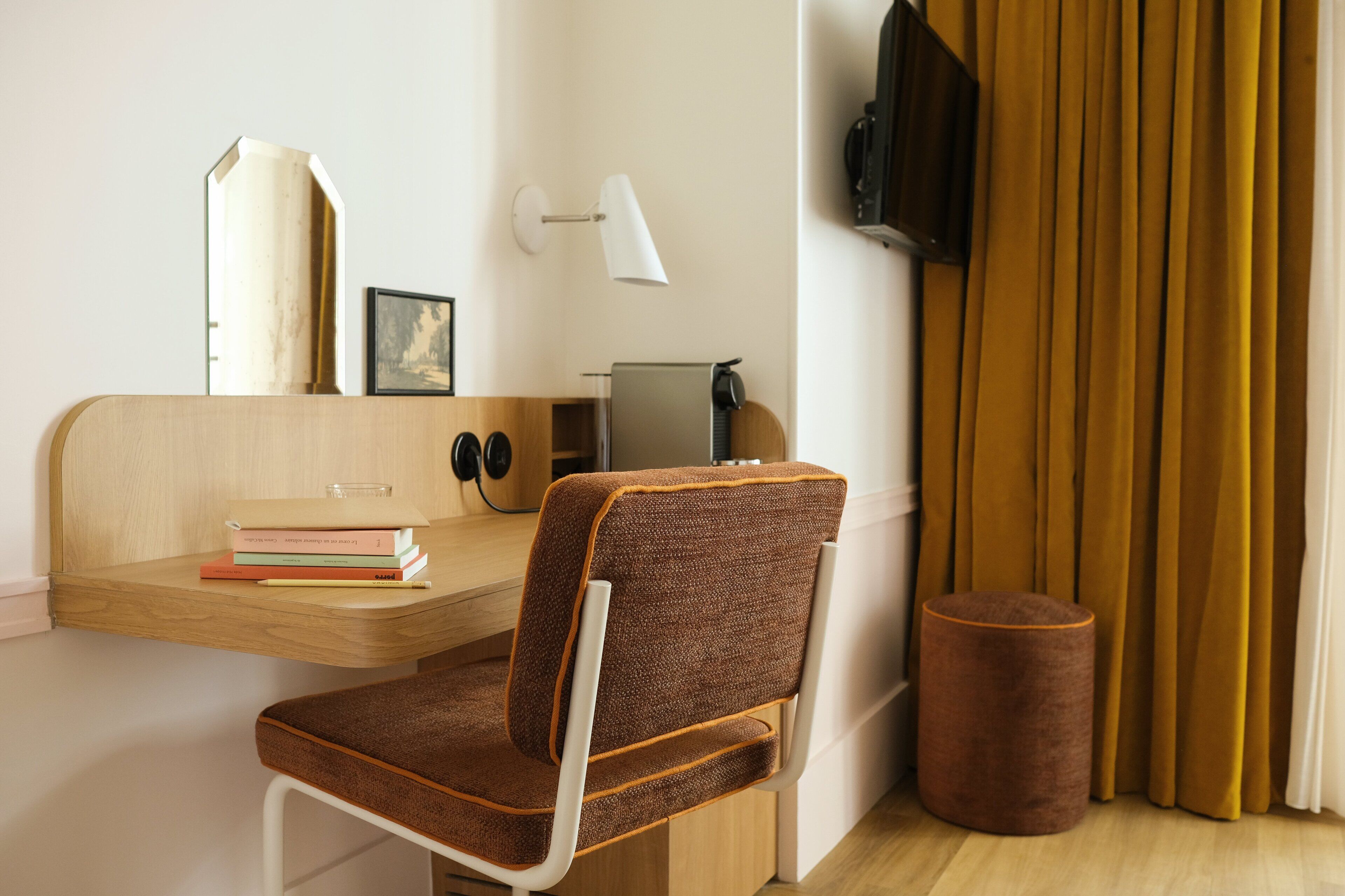 Habitació executiva | Minibar, caixa forta a l'habitació i decoració individual 