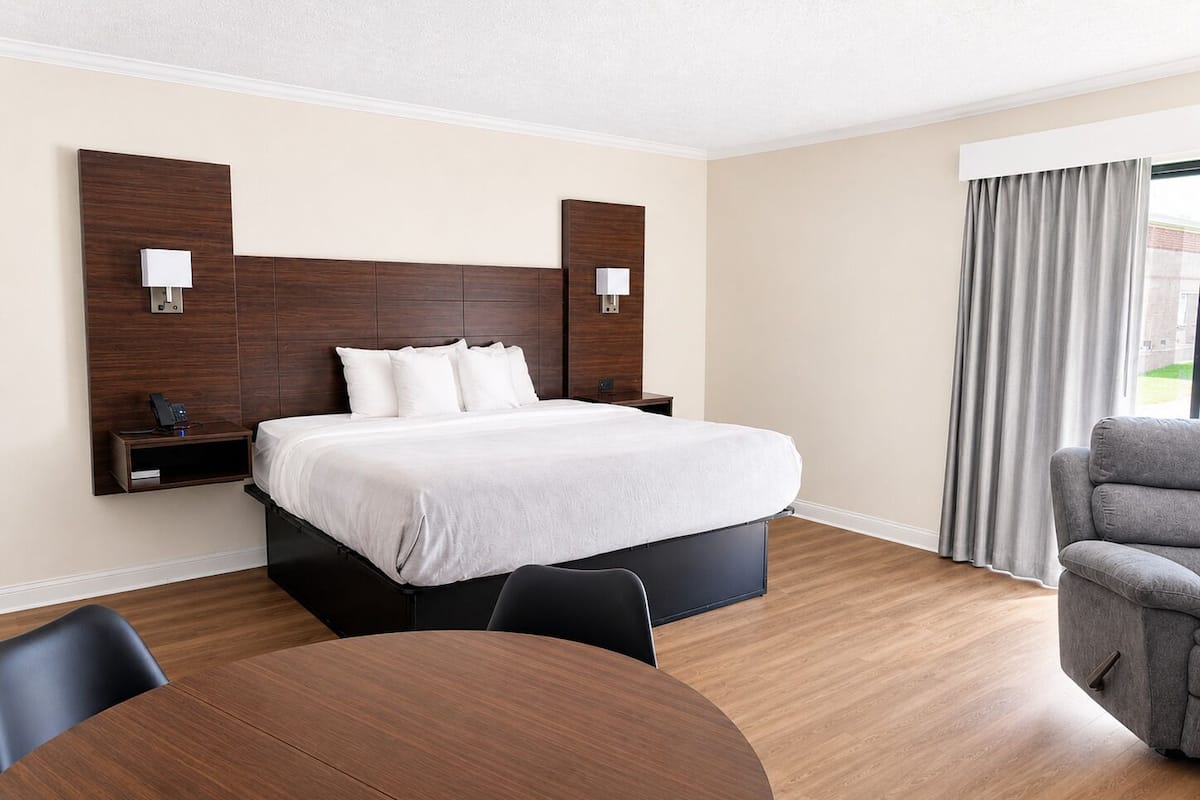 Hochwertige Bettwaren, Select-Comfort-Betten, Minibar