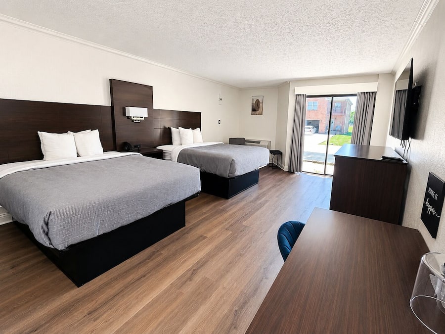 Standard Room, 2 Queen Beds, Non Smoking | Premium bedding, Select Comfort beds, minibar, desk