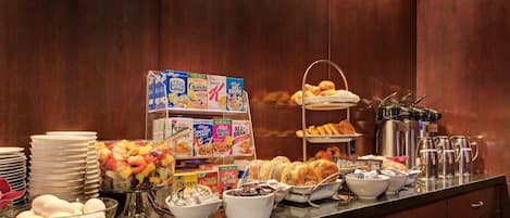 Free daily buffet breakfast