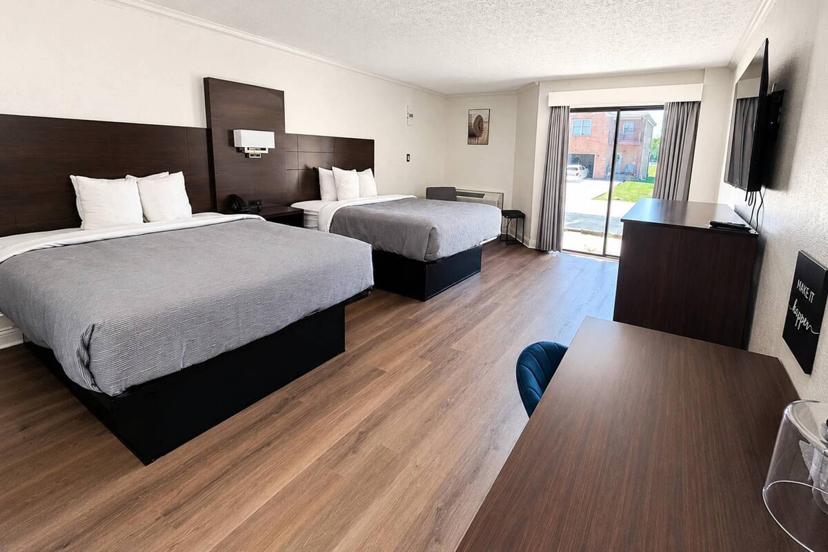 Standard Room, 2 Queen Beds, Non Smoking | Premium bedding, Select Comfort beds, minibar, desk
