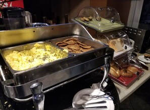 Tägliches inbegriffenes Frühstücksbuffet