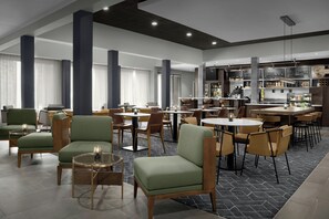 Lobby lounge - Courtyard by Marriott Spokane Downtown at the Convention Ctr (Spokane)