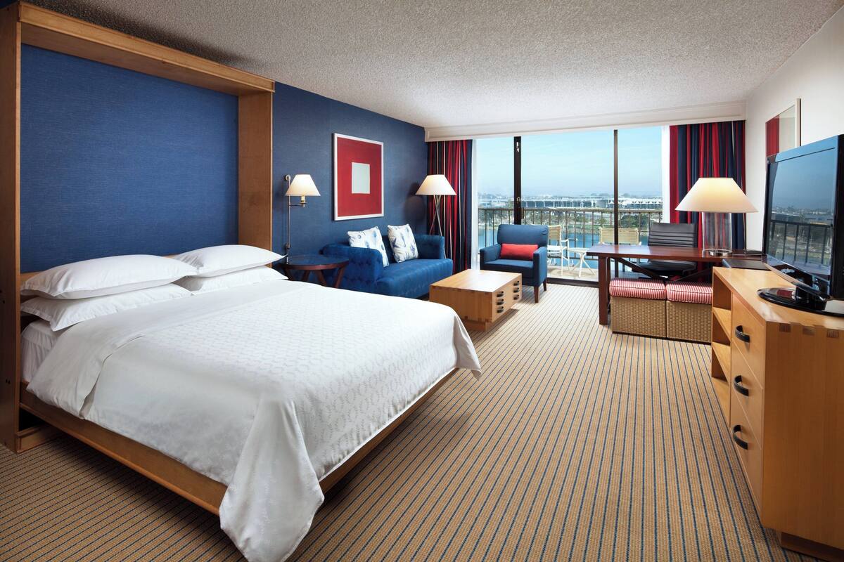 Executive Suite, 1 Bedroom, Balcony, Tower | Pemandangan dari bilik